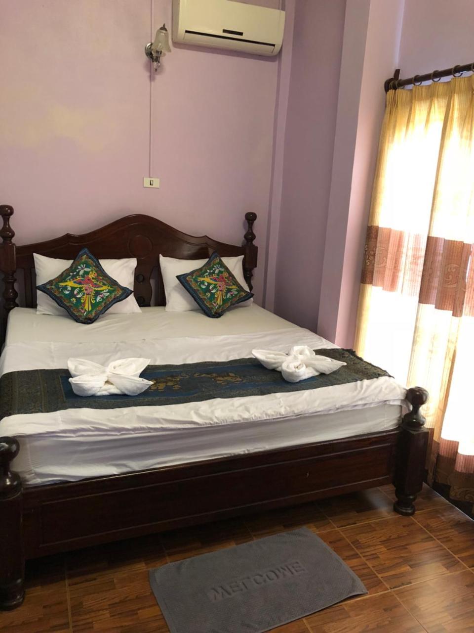 Soutjai Guesthouse & Restaurant Vang Vieng Ngoại thất bức ảnh